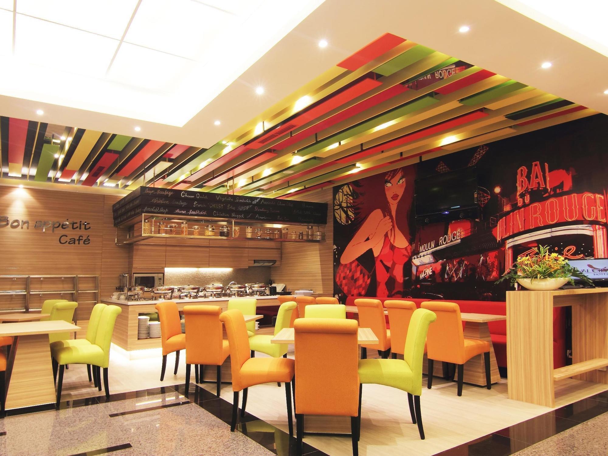 Royal City Hotel Jakarta Exterior photo